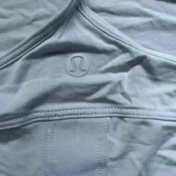 Lululemon Athletica Open Back Tank Powder Blue Yoga Fitness Active Workout - Picture 3 of 6